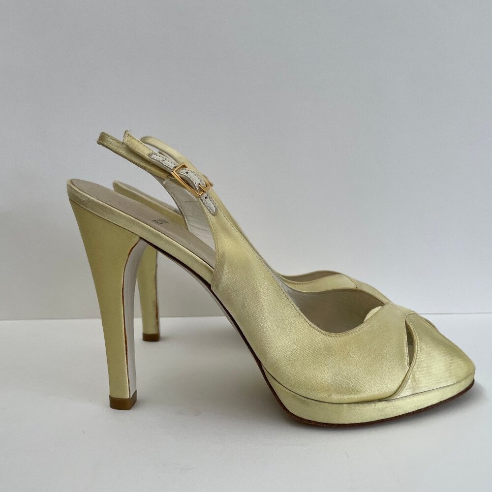 Icy yellow silk satin paltform pump